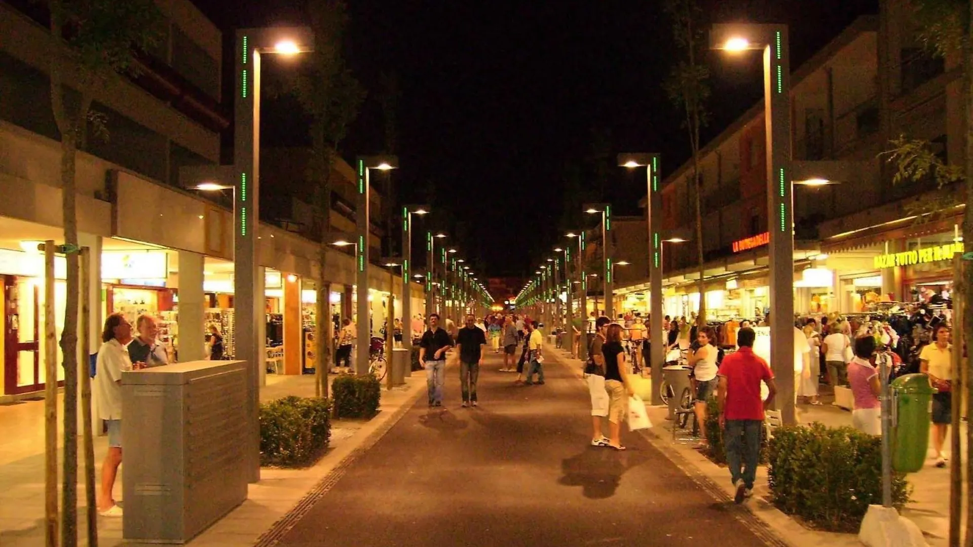 Sunny Flat With A Generous Terrace Apartment Bibione