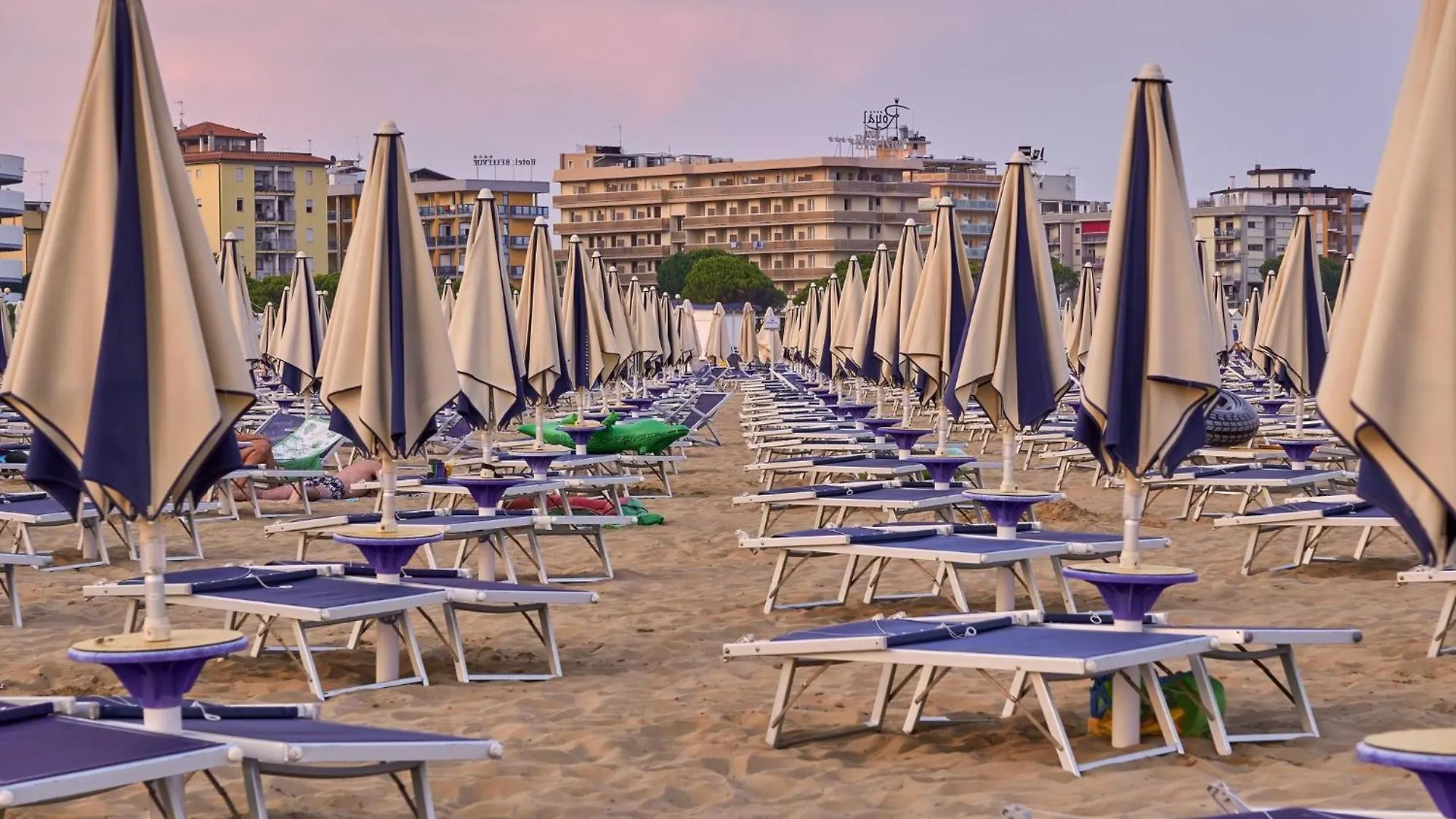 Sunny Flat With A Generous Terrace Apartment Bibione